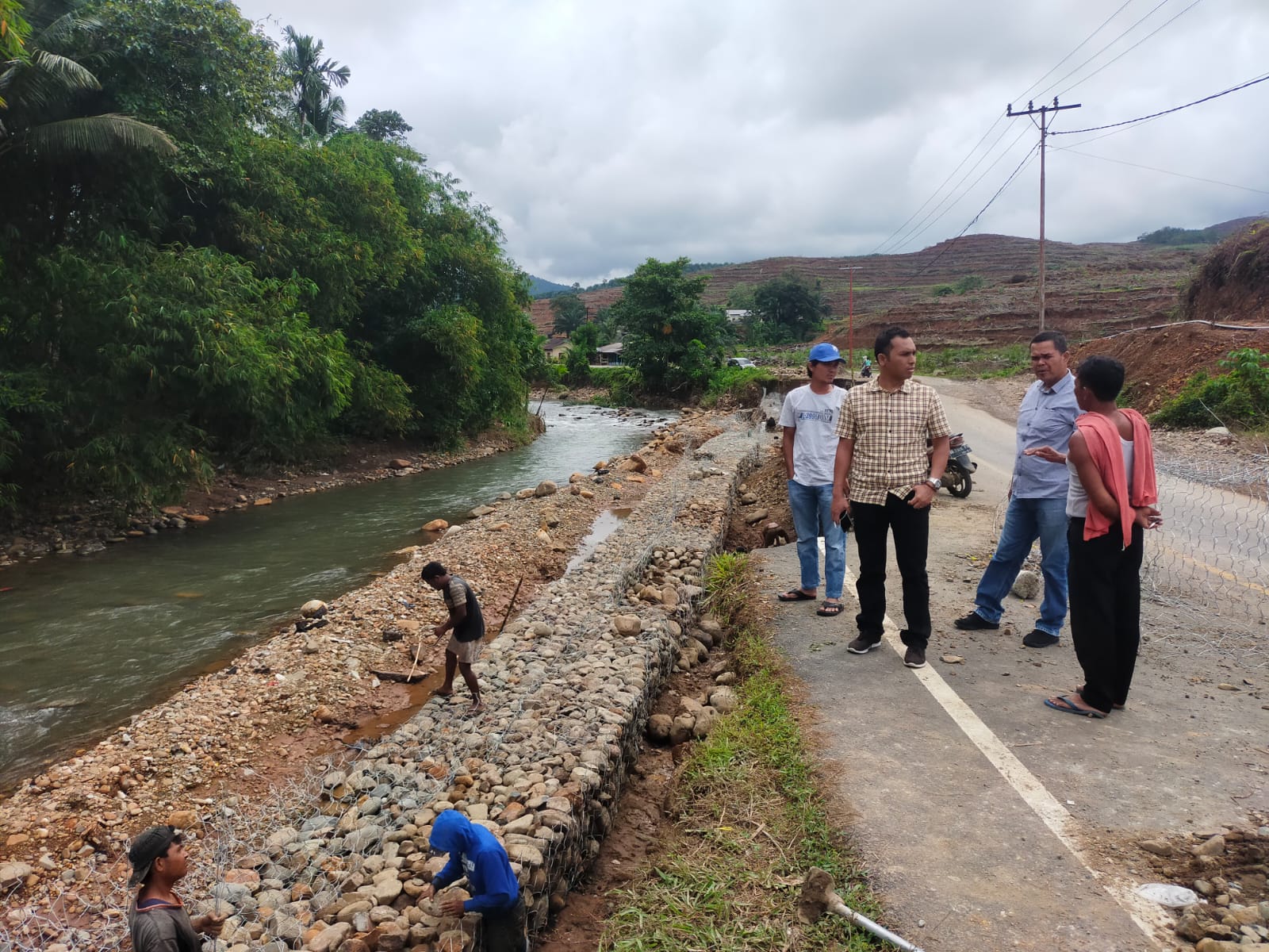 Sat Reskrim Polres Tapsel Cek Lokasi Banjir di Batang Toru