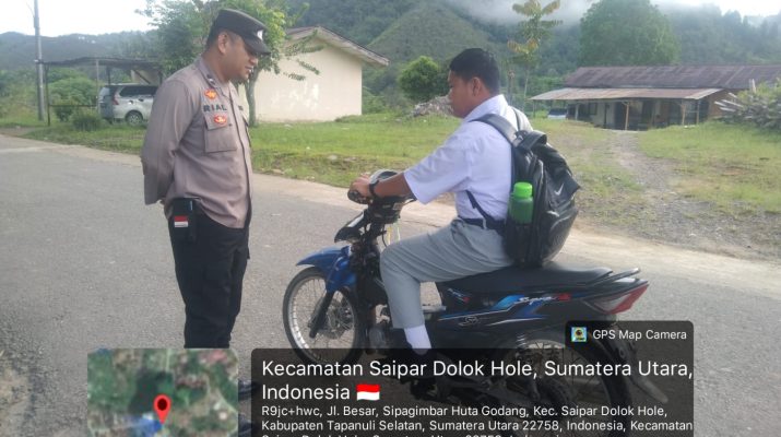 Pengamanan pagi sekolah di Sipagimbar